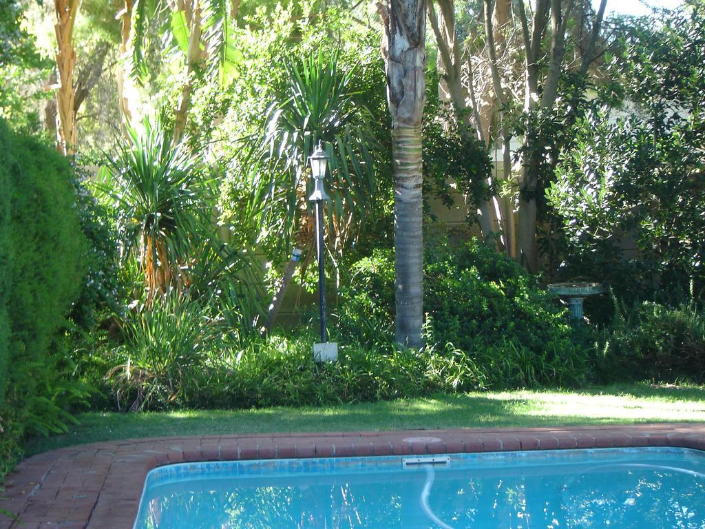 רוברטסון Cedar Lodge Guest House מראה חיצוני תמונה