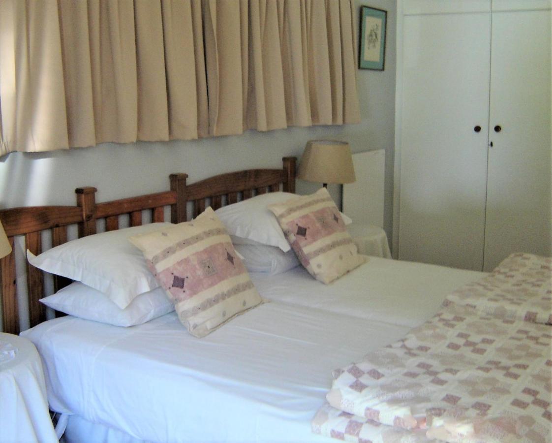 רוברטסון Cedar Lodge Guest House מראה חיצוני תמונה
